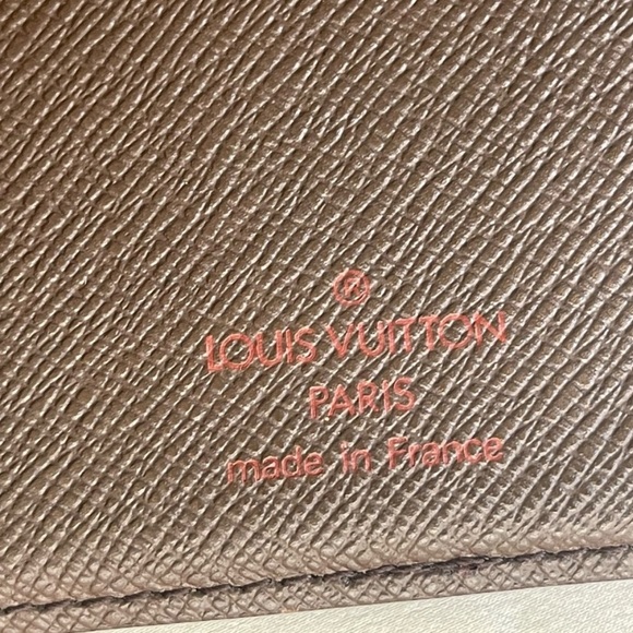 Authentic Louis Vitton Porte Yen Cartes bifold wallet - Picture 10 of 15